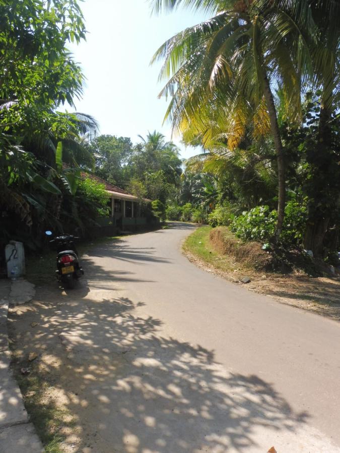 On Time Villa Unawatuna Exterior photo